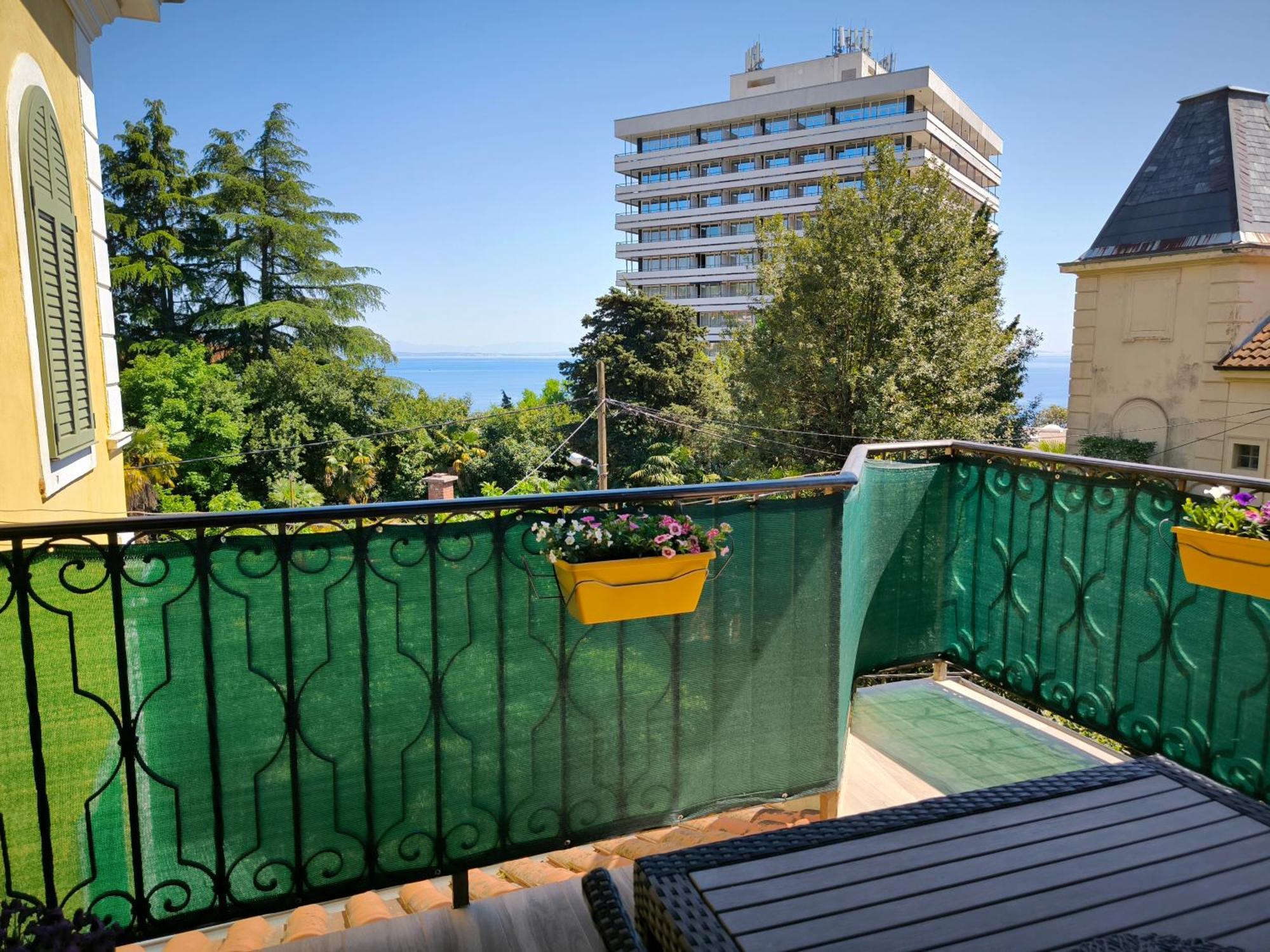 Apartment Matea Opatija Extérieur photo